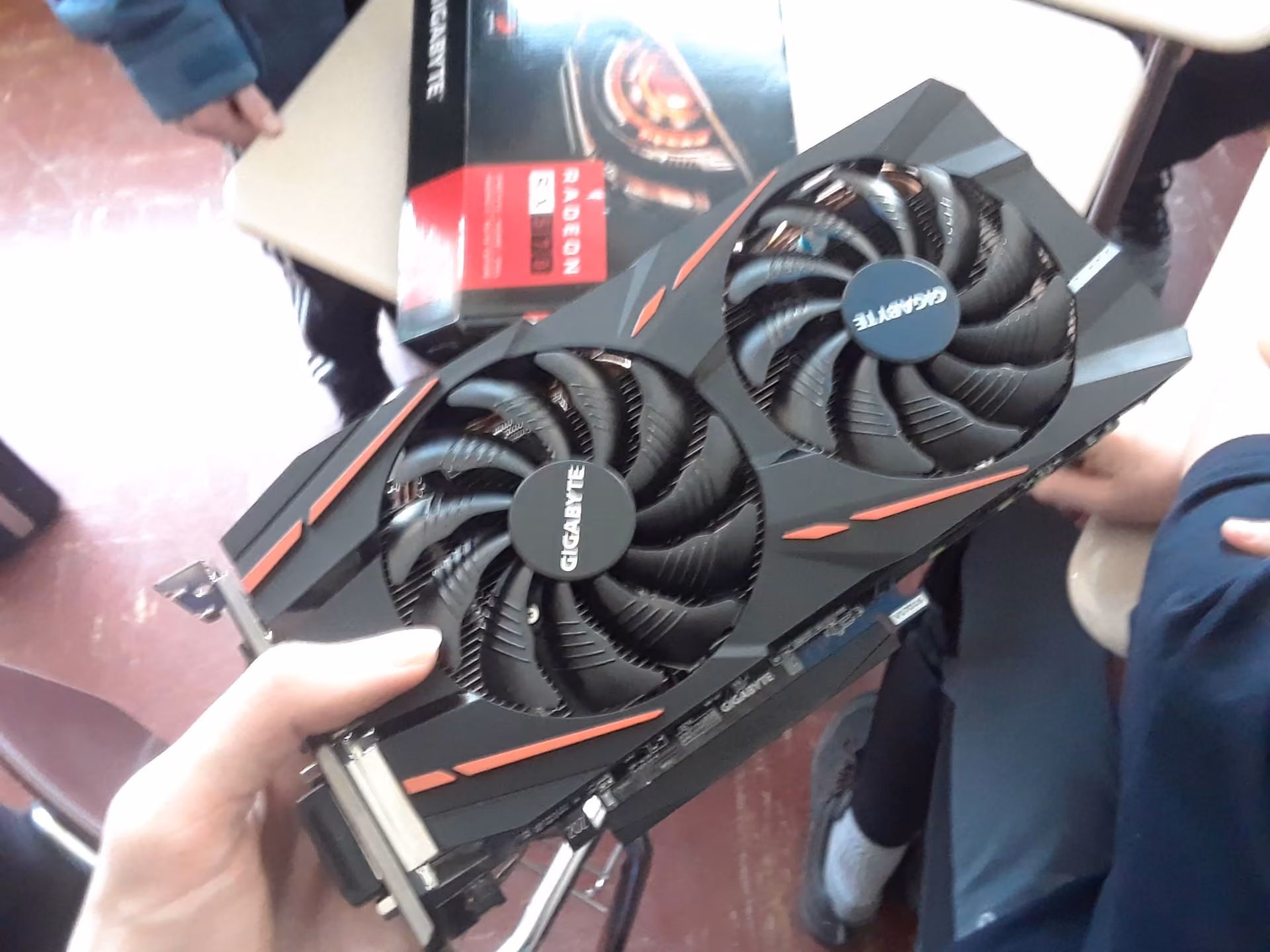 Sentinel High School Computer Building Club 2019 — students and PC builds, photo 3